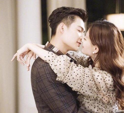 张铭恩图片,光影交错，演绎不凡风采